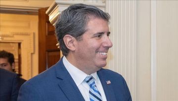 الشرع يستقبل وفدا من الكونغرس الأمريكي في دمشق (صور)