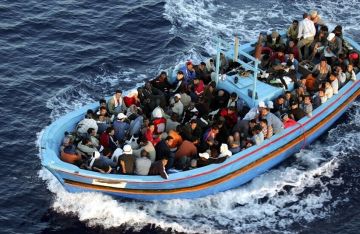 ليبيا.. ضبط 19 مهاجرا غير قانوني وتوقيف أحد المهربين في بنغازي