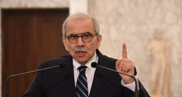 المكتب الإعلامي في غزة يفند رواية السفير الأمريكي: أرقام المساعدات تكشف حصارا ممنهجا لا تدفقا يوميا المكتب الإعلامي في غزة يفند رواية السفير الأمريكي: أرقام المساعدات تكشف حصارا ممنهجا لا تدفقا يوميا