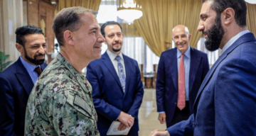 إسرائيل تشن غارات عنيفة وتنسف مباني سكنية بأنحاء متفرقة من غزة