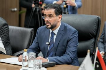 حماد يعلن حزمة إصلاحات اقتصادية واسعة تشمل دعم الدينار الليبي (صور) حماد يعلن حزمة إصلاحات اقتصادية واسعة تشمل دعم الدينار الليبي (صور)