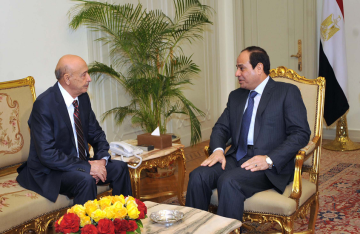 السيسي يلتقي عقيلة صالح ويؤكد ضرورة توحيد الجهود لتسوية سياسية شاملة في ليبيا