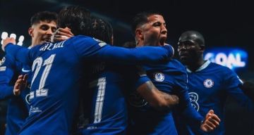 عرض مجسم كأس العالم للأندية في برج ترامب عرض مجسم كأس العالم للأندية في برج ترامب