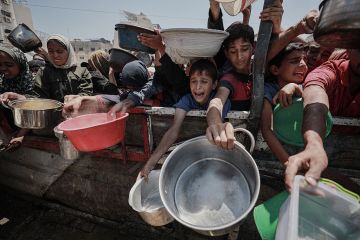 المجلس الرئاسي الليبي يطالب بوقف العدوان على غزة وفتح المعابر أمام المساعدات الإنسانية المجلس الرئاسي الليبي يطالب بوقف العدوان على غزة وفتح المعابر أمام المساعدات الإنسانية