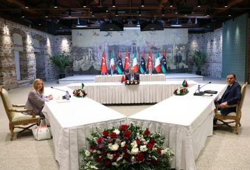 قمة ميلوني وأردوغان والدبيبة في إسطنبول لبحث ملفات الهجرة والطاقة وأمن المتوسط قمة ميلوني وأردوغان والدبيبة في إسطنبول لبحث ملفات الهجرة والطاقة وأمن المتوسط