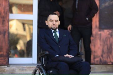 رصاصة داعش لم تسقطه.. محمد الكميتي يحول شلل الجسد إلى انتصار إرادة