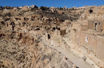ليبيا.. مدينة القلعة أغرم حكاية حجر أمازيغي يحرس ذاكرة جبل نفوسة (فيديو)