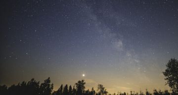 به يحدد توقيت الوفاة.. قوة الكربون 14 السحرية!