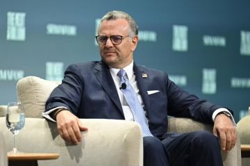 مستشار الرئيس الأمريكي يكشف عن لقاء جمع مسؤولين من غرب وشرق ليبيا في باريس