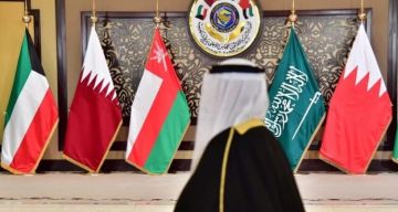 رئيس الإمارات يتفقد وزارة الدفاع (صور)