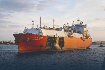 تهديدات تحاصر ليبيا بعد رسو مدمرة روسية في سواحلها