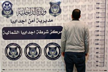 ليبيا.. الأمن يضبط مصريا في حالة هستيرية ويكشف التفاصيل ليبيا.. الأمن يضبط مصريا في حالة هستيرية ويكشف التفاصيل