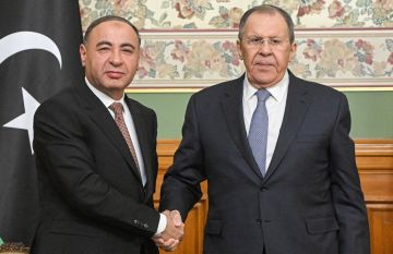لافروف: توصلنا إلى اتفاق مع ليبيا حول استئناف عمل قنصليتنا في بنغازي لافروف: توصلنا إلى اتفاق مع ليبيا حول استئناف عمل قنصليتنا في بنغازي