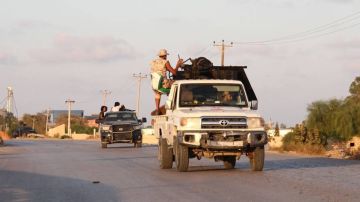 ليبيا.. جهاز الإسعاف والطوارئ يطالب بهدنة لإجلاء 23 عائلة عالقة بمدينة الزاوية
