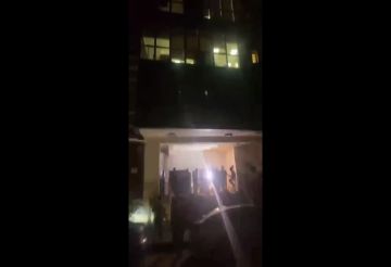 ليبيا.. احتجاجات طرابلس تتصاعد ومطالبات بـإسقاط الأجسام السياسية دون استثناء (فيديوهات) ليبيا.. احتجاجات طرابلس تتصاعد ومطالبات بـإسقاط الأجسام السياسية دون استثناء (فيديوهات)