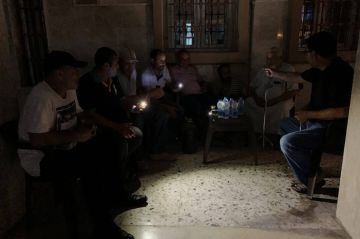 الظلام يخيم على ليبيا وسط ارتفاع درجات الحرارة الظلام يخيم على ليبيا وسط ارتفاع درجات الحرارة