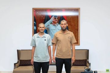 القوات المسلحة الليبية تعلن تحرير مواطنين روسيين اختطفا في مالي القوات المسلحة الليبية تعلن تحرير مواطنين روسيين اختطفا في مالي