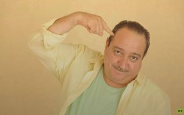 رحيل خالد كافو.. الكوميديا الليبية تفقد أحد أبرز وجوهها رحيل خالد كافو.. الكوميديا الليبية تفقد أحد أبرز وجوهها