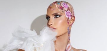 ماري سيكلر تعتلي منصة ملكة جمال أميركا دون شعر!