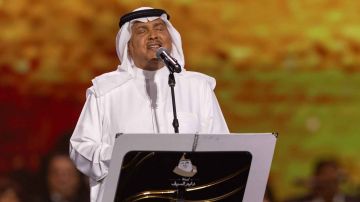 استقبال محمد عبده في الكويت قبل حفله المرتقب (فيديو)