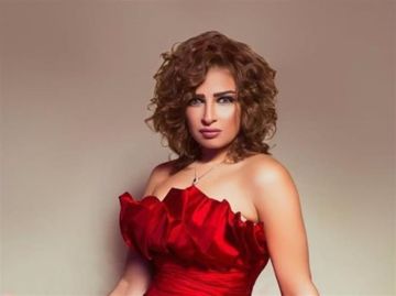 تطورات الحالة الصحية لمنة جلال بعد تعرضها لذبحة صدرية