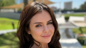 تكريم مؤلفة كيفك ع فراقي بدرع المرأة الأردنية القوية تكريم مؤلفة كيفك ع فراقي بدرع المرأة الأردنية القوية