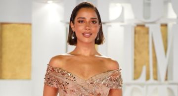 بإطلالة ذهبية .. بلقيس تتألق على ريد كاربت مهرجان الجونة السينمائي