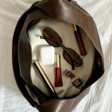 مستحضرات مكياج صغيرة يجب أن تكون في حقيبتك!