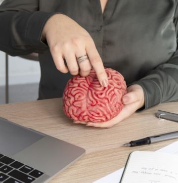 تمارين صباحية لتنشيط الدماغ وتعزيز التركيز والصفاء الذهني