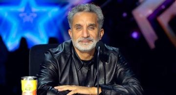 فيديو - باسم يوسف يعتذر لزوجته عبر كلمة أخيرة : اتعذبتي معايا ... آسف على المقلب اللي شربتيه فيديو - باسم يوسف يعتذر لزوجته عبر كلمة أخيرة : اتعذبتي معايا ... آسف على المقلب اللي شربتيه