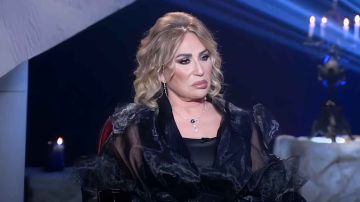 الصور الأولى من عقد قران إيناس الدغيدي الصور الأولى من عقد قران إيناس الدغيدي