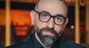 عمرو سلامة عن مشروع فني توقف: الشركة خالفت أعراف المهنة ولن أكشف التفاصيل الآن لأسباب قانونية عمرو سلامة عن مشروع فني توقف: الشركة خالفت أعراف المهنة ولن أكشف التفاصيل الآن لأسباب قانونية