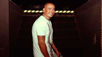 في عيد ميلاده الـ64.. محطات شكلت نجومية عمرو دياب في عيد ميلاده الـ64.. محطات شكلت نجومية عمرو دياب