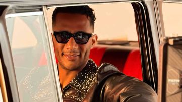 أبطال أسد يختتمون تصوير الفيلم بالشماريخ والفرح