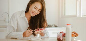 أكلات فيها فيتامين د من أهمها سمك السلمون والفطر الأبيض