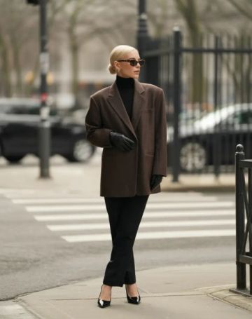 كيف تنسقين البني والأسود بنجاح؟