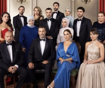 ممثلة تركية تتعرض للسرقة على يد حبيبها