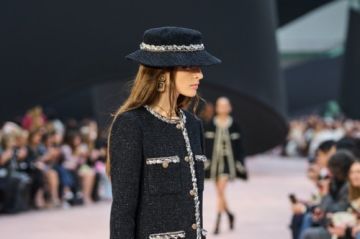 القبعة أساس أناقتك الشتوية وإليك نصائح لاختيارها