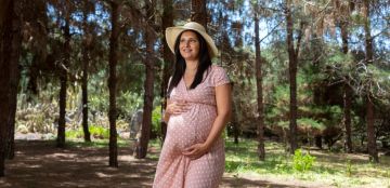 فساتين حوامل للعيد: نصائح مهمة اتبعيها لإطلالة جذابة!