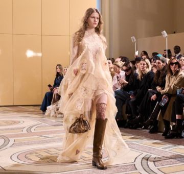 7 صيحات فساتين ستكون أساس أناقتك هذا الشتاء!