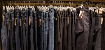 سراويل جينز أزرق فاتح: أفكار رائعة لمختلف المناسبات