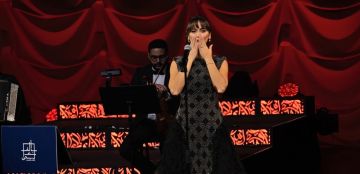مسرح إثراء يصدح بأروع الكلمات وأعذب الألحان في مهرجان الغناء بالفصحى