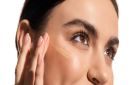 تعرفي على أفضل فاونديشين للبشرة الدهنية لمظهر جذاب ومشع