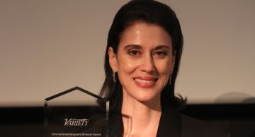 جائزة المخرج الرائد ... تكريم شيرين دعيبس تقديرا لأعمالها الملهمة خلال مهرجان البحر الأحمر ...