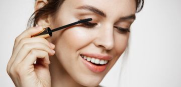 افضل ماسكرا للاستخدام اليومي: دليل شامل للإختيار المناسب