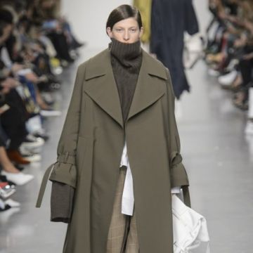 كيف تعتمدين لون الكاكي هذا الشتاء؟
