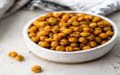 الأسباب التي تجعل خبراء الرجيم ينصحون بتناول الحمص
