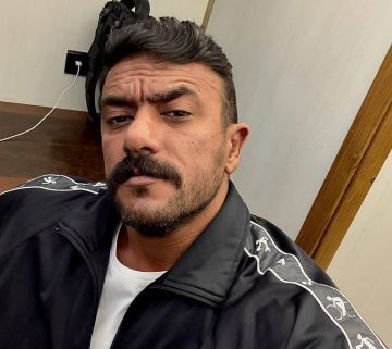 أحمد العوضي يحذر جمهوره من النصب باسمه