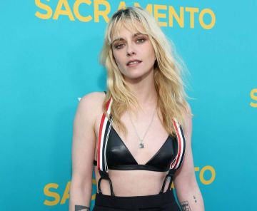 لقطات مسربة من زواج كريستين ستيوارت وحبيبتها تحدث ضجة!