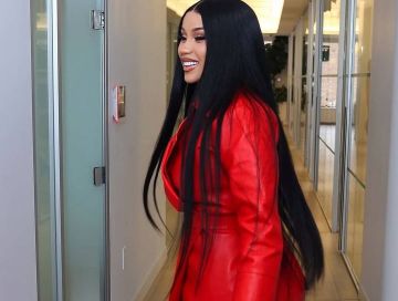 كاردي بي تثير الجدل بقصة شعر حادة.. هل تجرأين؟